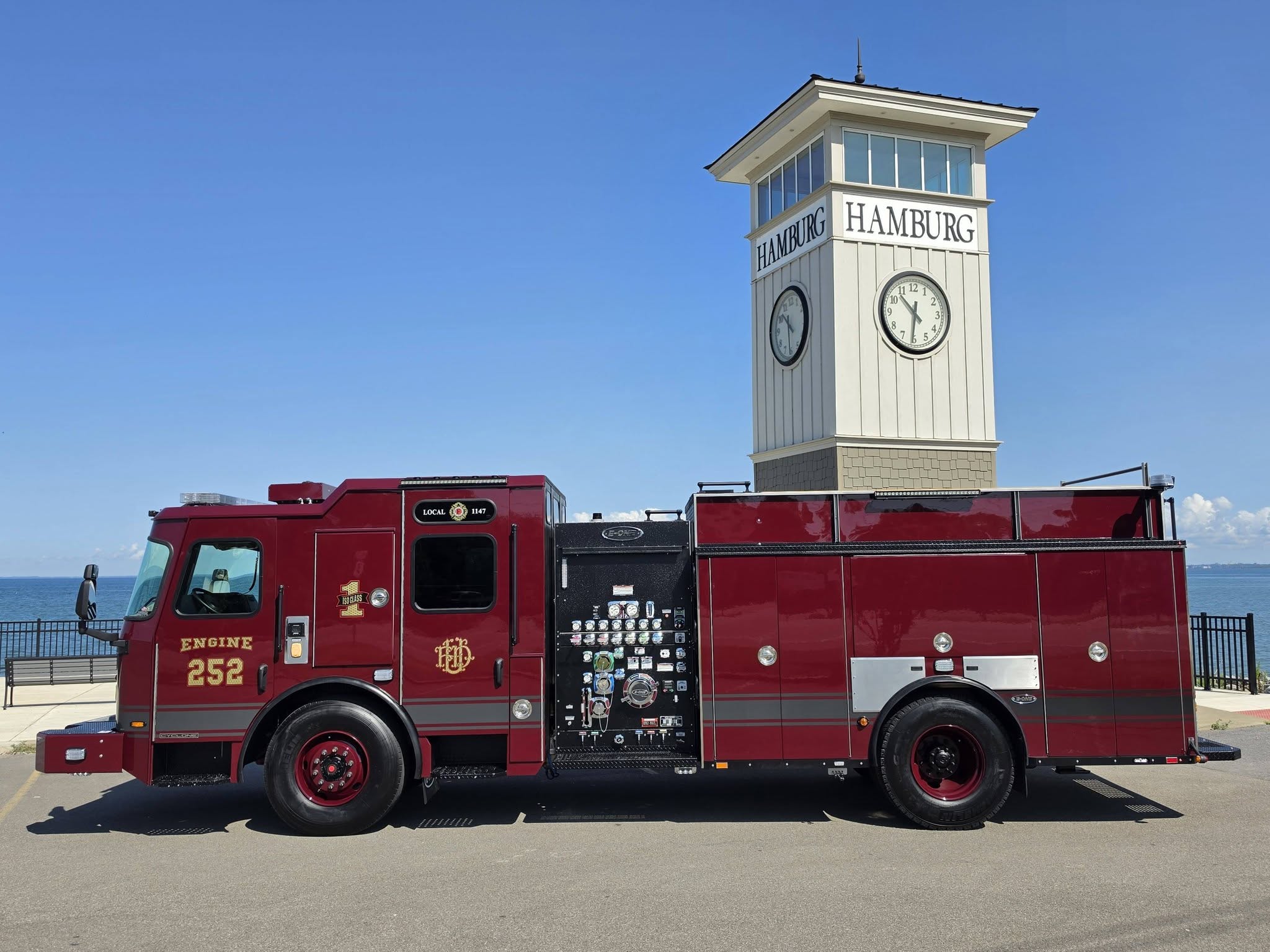 Urbana Fire departments rescue pumper